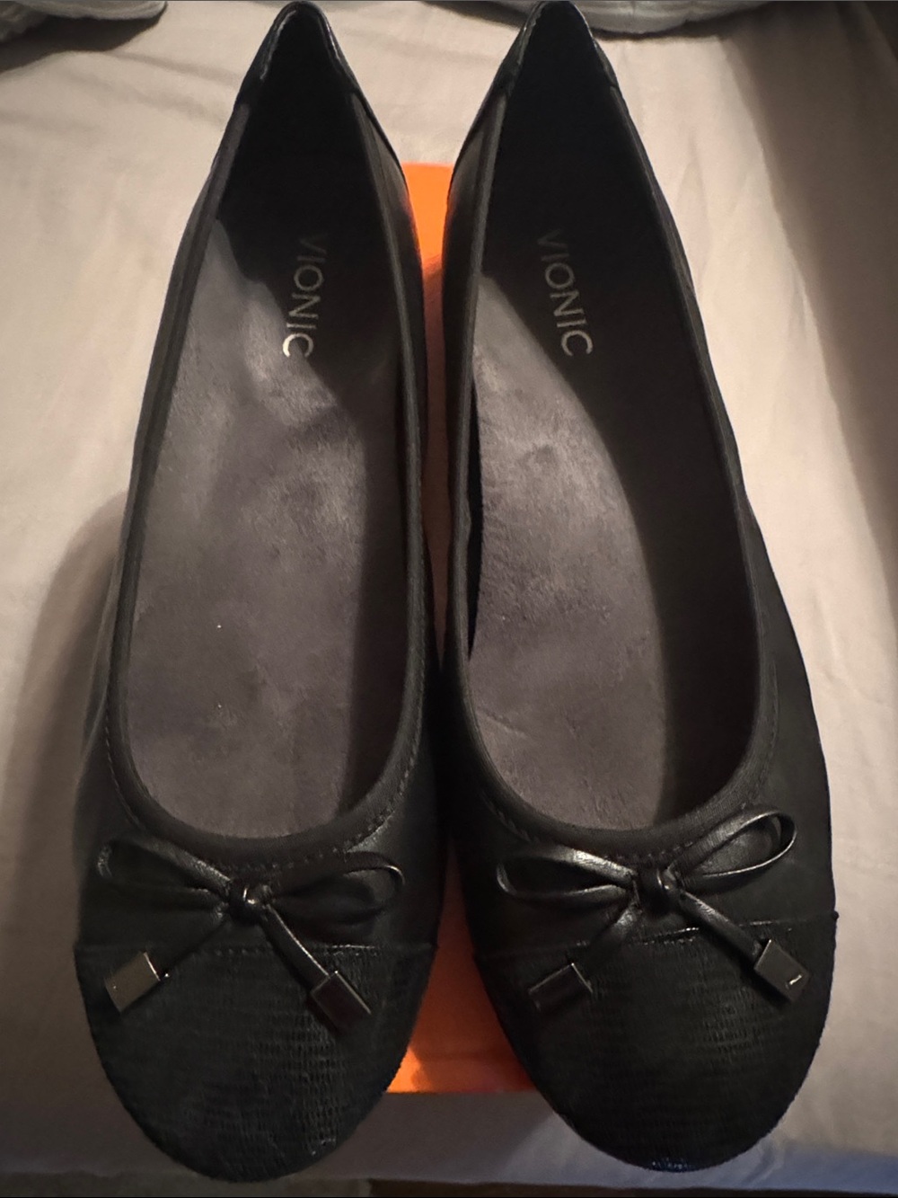 Vionic Black Women's Bow Ballet Flats